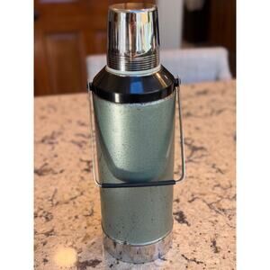 Vintage Stanley Aladdin Thermos 2 Quart Large Coffee Thermos